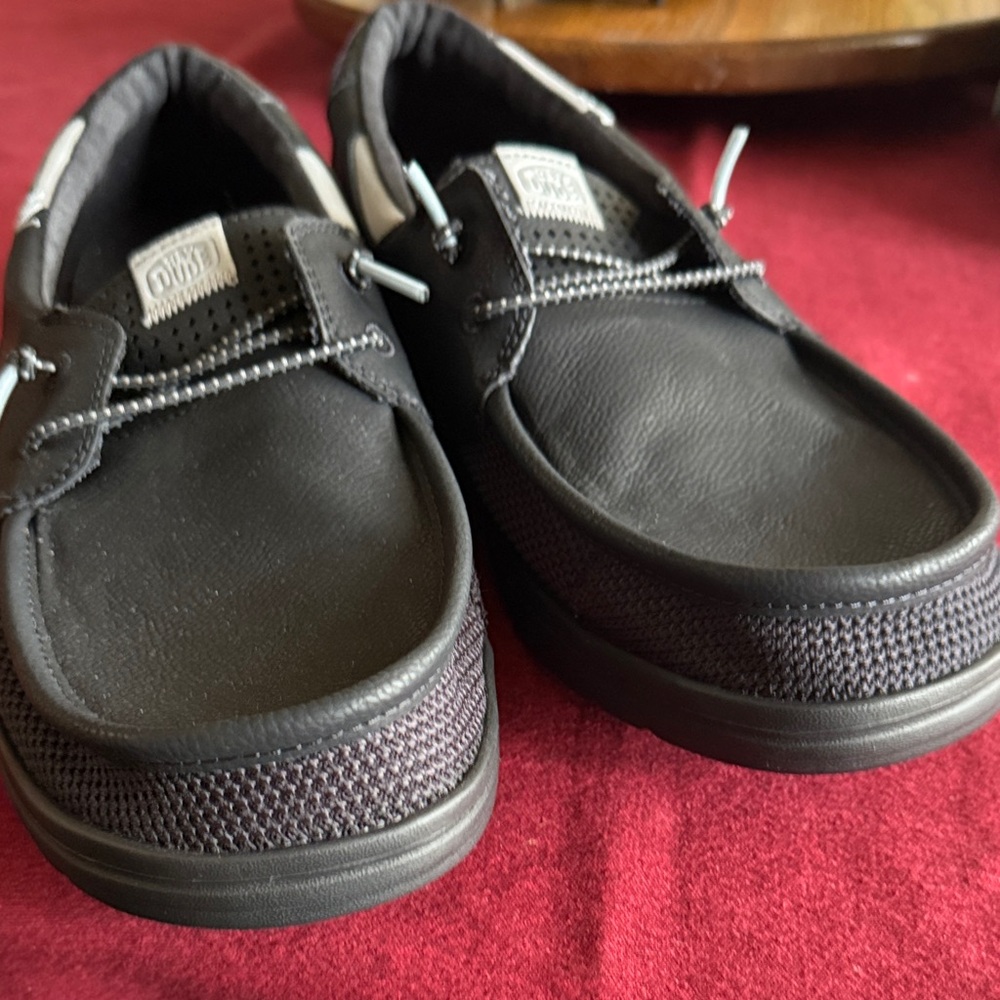 HEYDUDE Men's Welsh Grip Mix casual shoes in black leather